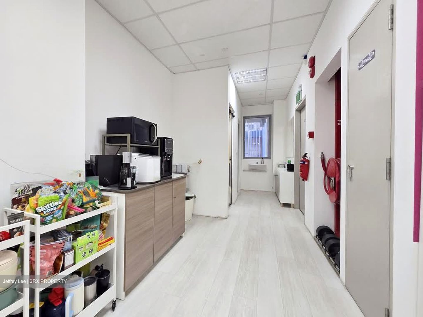 Hongkong Street (D1), Office #604748271